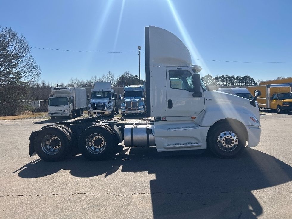 Day Cab Tractor-Heavy Duty Tractors-International-2018-LT625-Mebane-NC-403,171\n\t\tmiles-$ 35,750 - Image 8