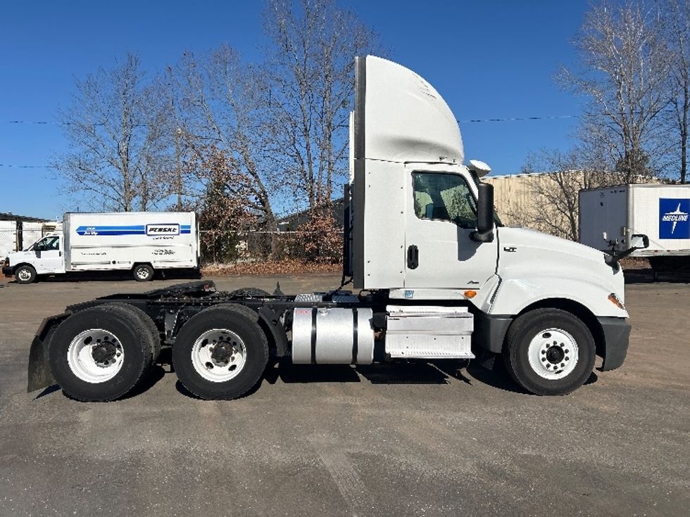 Day Cab Tractor-Heavy Duty Tractors-International-2018-LT625-Mebane-NC-421,619\n\t\tmiles-$ 24,000 - Image 8