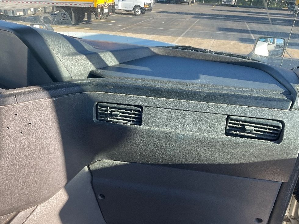 Day Cab Tractor-Heavy Duty Tractors-International-2018-LT625-Memphis-TN-330,805\n\t\tmiles-$ 28,250 - Image 13