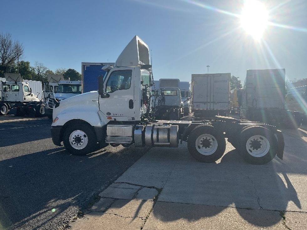 Day Cab Tractor-Heavy Duty Tractors-International-2018-LT625-Memphis-TN-330,805\n\t\tmiles-$ 28,250 - Image 4