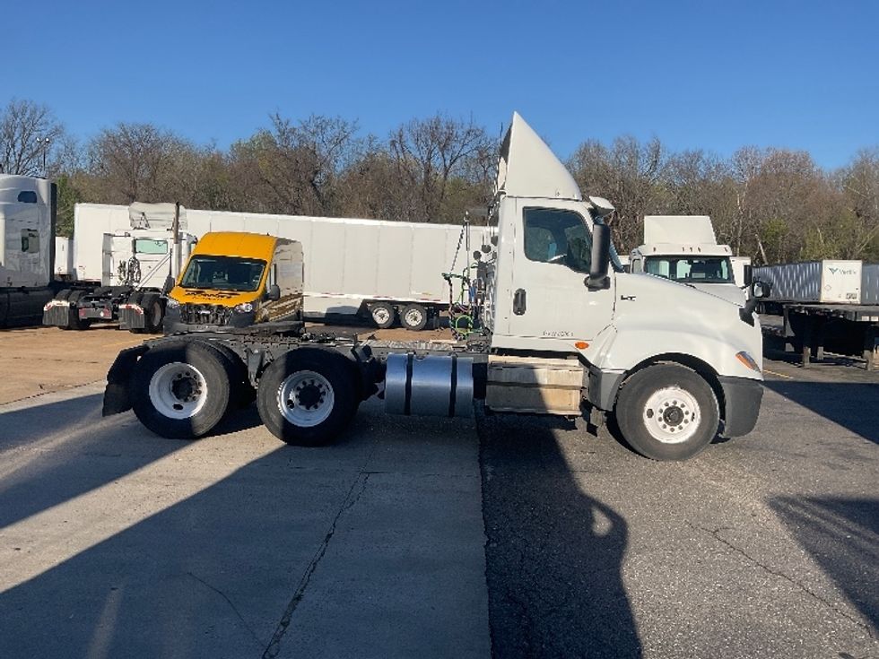 Day Cab Tractor-Heavy Duty Tractors-International-2018-LT625-Memphis-TN-330,805\n\t\tmiles-$ 28,250 - Image 8