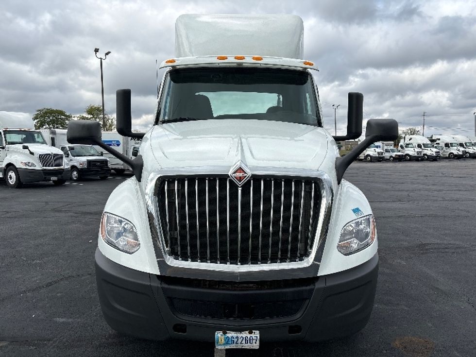 2018 International LT625 LT photo 2