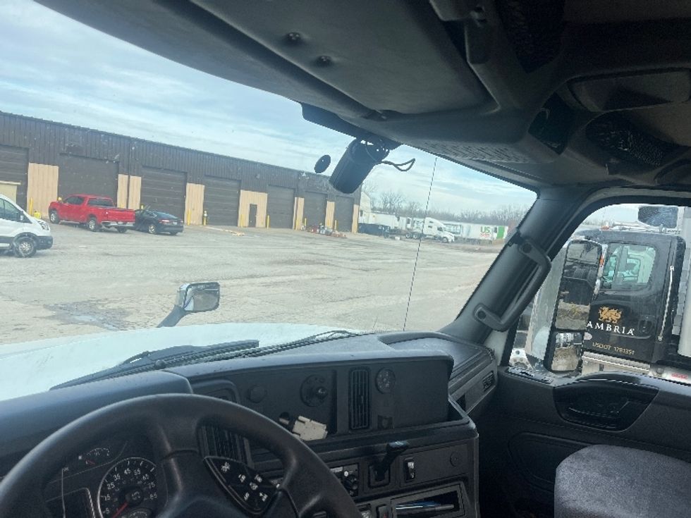 Day Cab Tractor-Heavy Duty Tractors-International-2018-LT625-Middlefield-OH-481,572\n\t\tmiles-$ 30,750 - Image 10