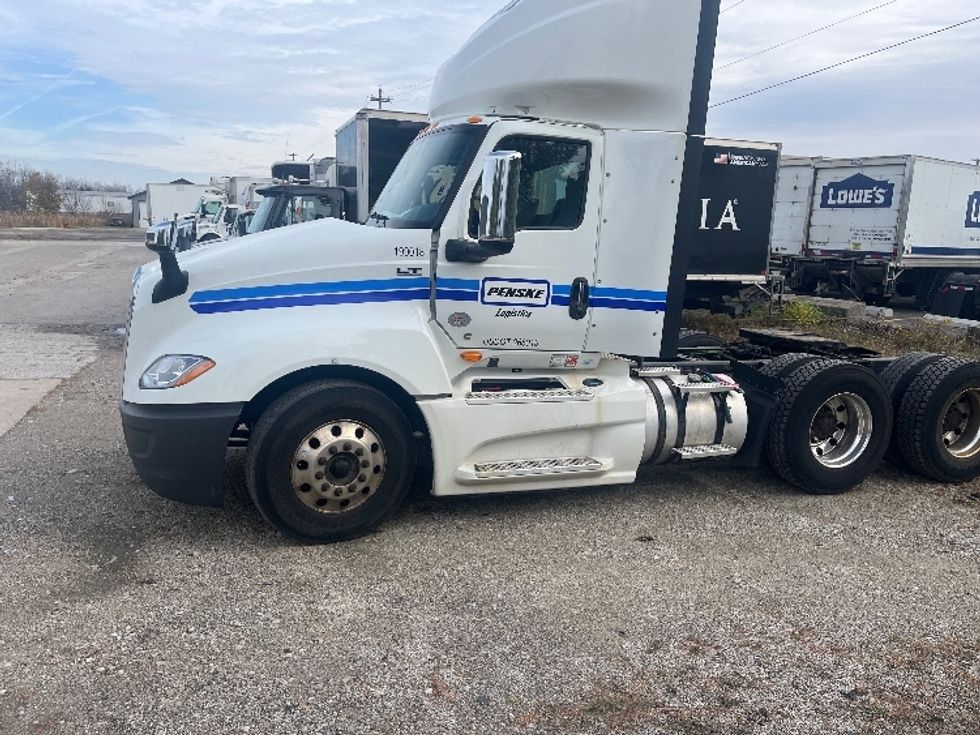 Day Cab Tractor-Heavy Duty Tractors-International-2018-LT625-Middlefield-OH-481,572\n\t\tmiles-$ 30,750 - Image 4