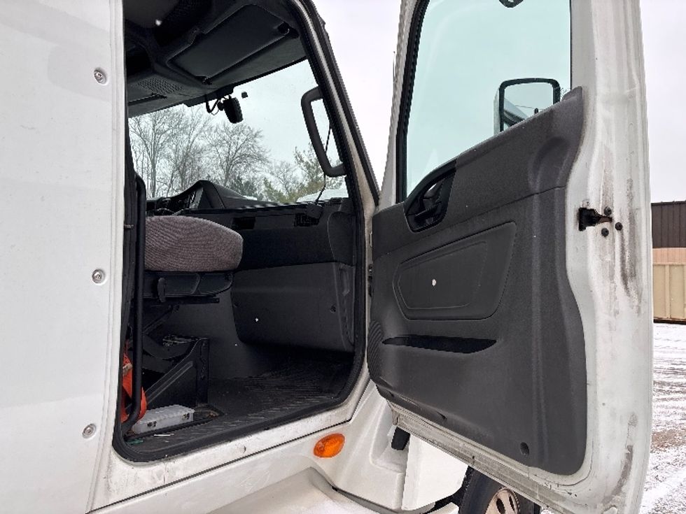 Day Cab Tractor-Heavy Duty Tractors-International-2018-LT625-Middlefield-OH-514,489\n\t\tmiles-$ 31,000 - Image 12