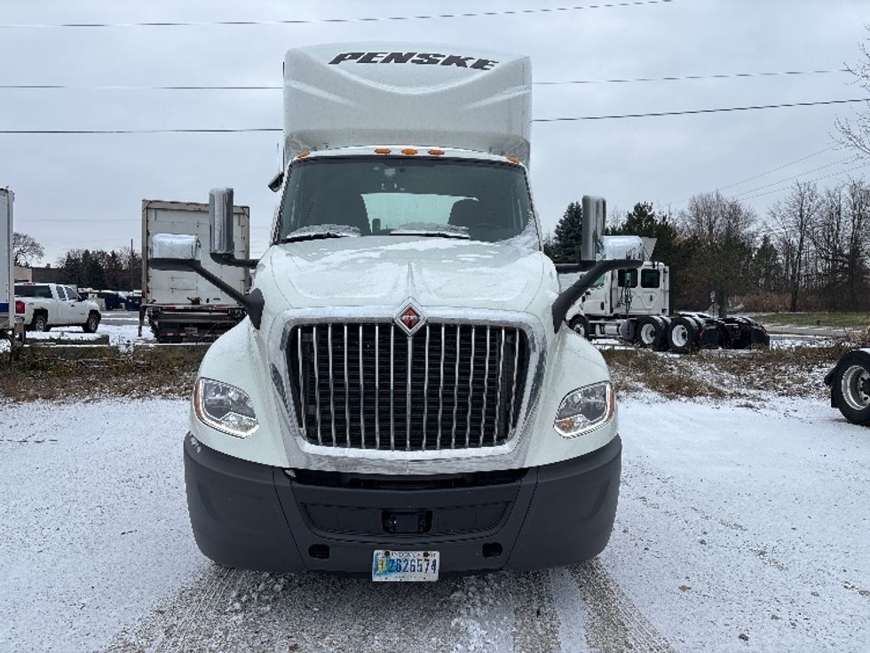 Day Cab Tractor-Heavy Duty Tractors-International-2018-LT625-Middlefield-OH-514,489\n\t\tmiles-$ 31,000 - Image 2