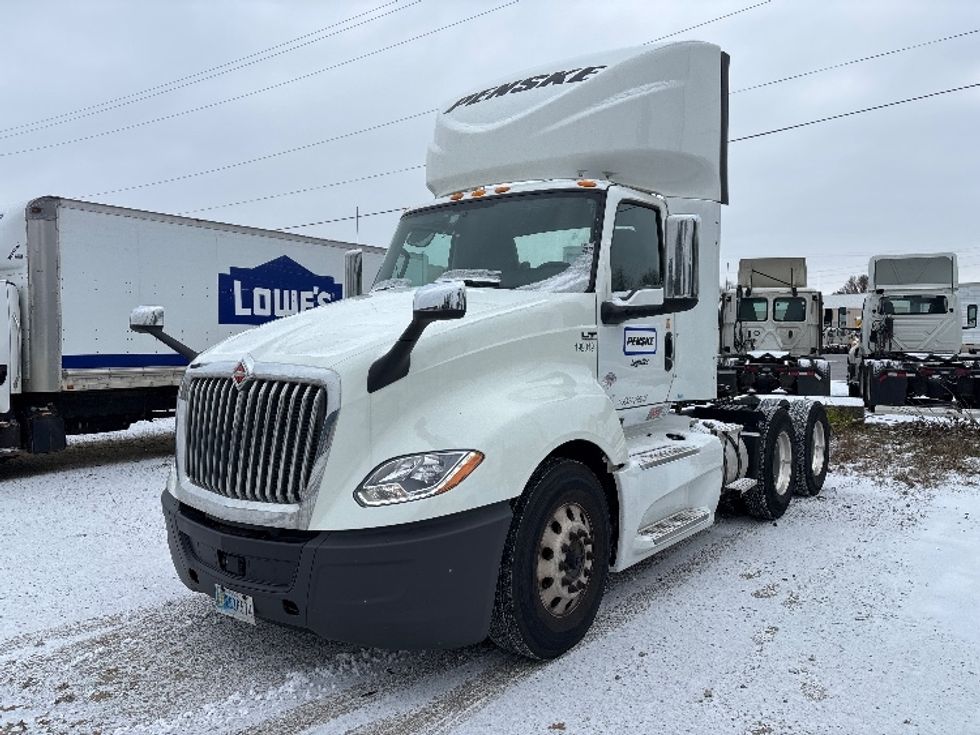 Day Cab Tractor-Heavy Duty Tractors-International-2018-LT625-Middlefield-OH-514,489\n\t\tmiles-$ 31,000 - Image 3