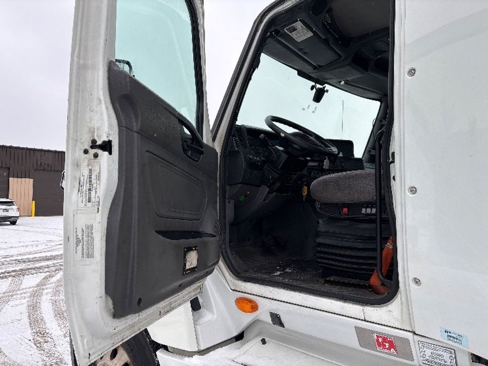 Day Cab Tractor-Heavy Duty Tractors-International-2018-LT625-Middlefield-OH-514,489\n\t\tmiles-$ 31,000 - Image 9