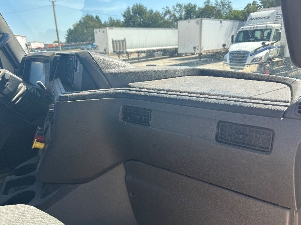 Day Cab Tractor-Heavy Duty Tractors-International-2018-LT625-Moberly-MO-476,898\n\t\tmiles-$ 20,750 - Image 13