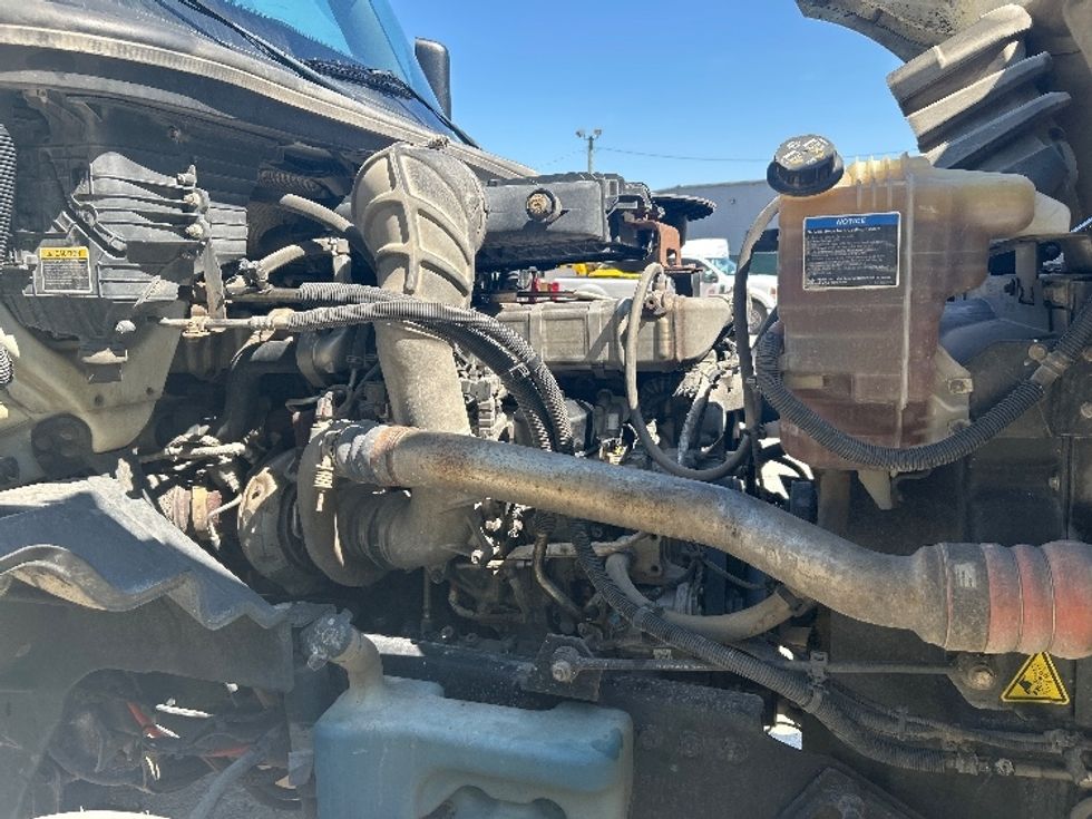 Day Cab Tractor-Heavy Duty Tractors-International-2018-LT625-Moberly-MO-476,898\n\t\tmiles-$ 20,750 - Image 15