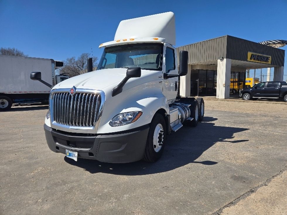 Day Cab Tractor-Heavy Duty Tractors-International-2018-LT625-Monroe-LA-440,741\n\t\tmiles-$ 24,250 - Image 3