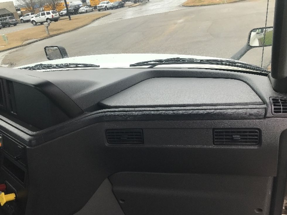 Day Cab Tractor-Heavy Duty Tractors-International-2018-LT625-Montgomery-AL-342,357\n\t\tmiles-$ 24,500 - Image 13