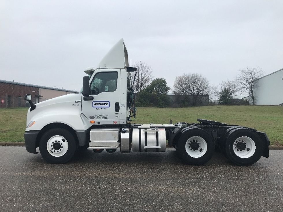Day Cab Tractor-Heavy Duty Tractors-International-2018-LT625-Montgomery-AL-342,357\n\t\tmiles-$ 24,500 - Image 4