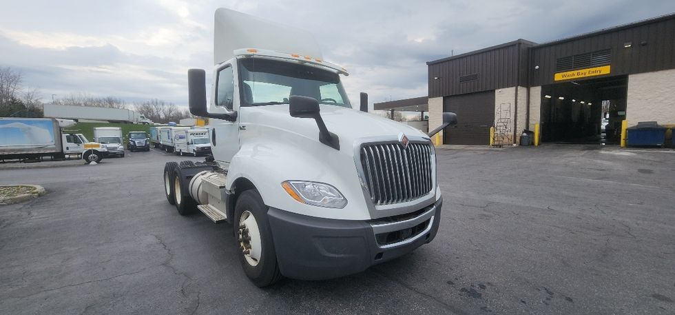 Day Cab Tractor-Heavy Duty Tractors-International-2018-LT625-Montgomery-NY-348,306\n\t\tmiles-$ 23,000 - Image 3