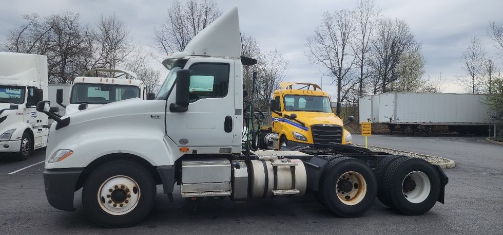 Day Cab Tractor-Heavy Duty Tractors-International-2018-LT625-Montgomery-NY-348,306\n\t\tmiles-$ 23,000 - Image 4