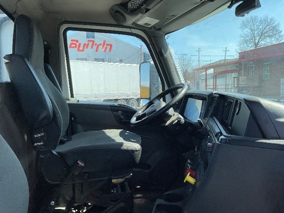 Day Cab Tractor-Heavy Duty Tractors-International-2018-LT625-Mount Juliet-TN-331,699\n\t\tmiles-$ 26,500 - Image 14