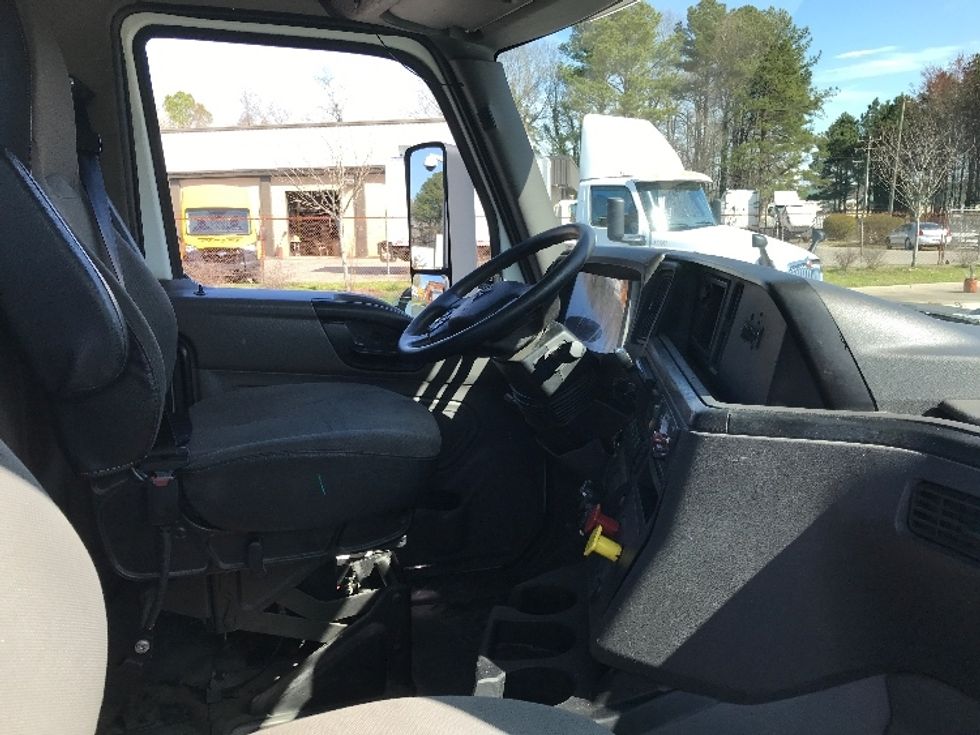 Day Cab Tractor-Heavy Duty Tractors-International-2018-LT625-Newport News-VA-363,220\n\t\tmiles-$ 25,750 - Image 14