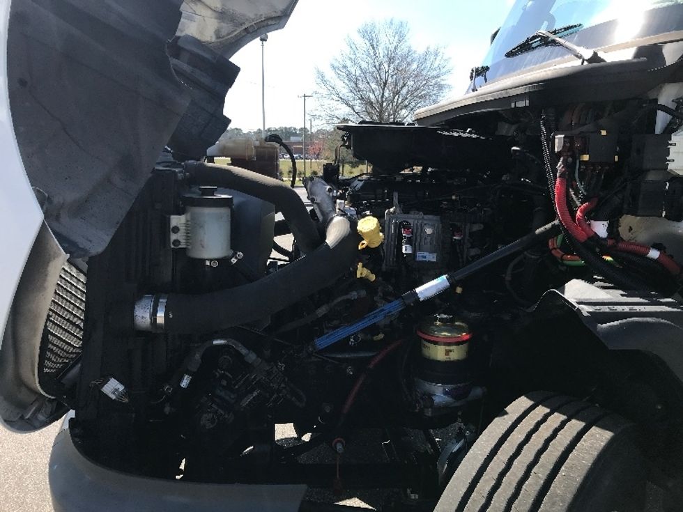 Day Cab Tractor-Heavy Duty Tractors-International-2018-LT625-Newport News-VA-363,220\n\t\tmiles-$ 25,750 - Image 16