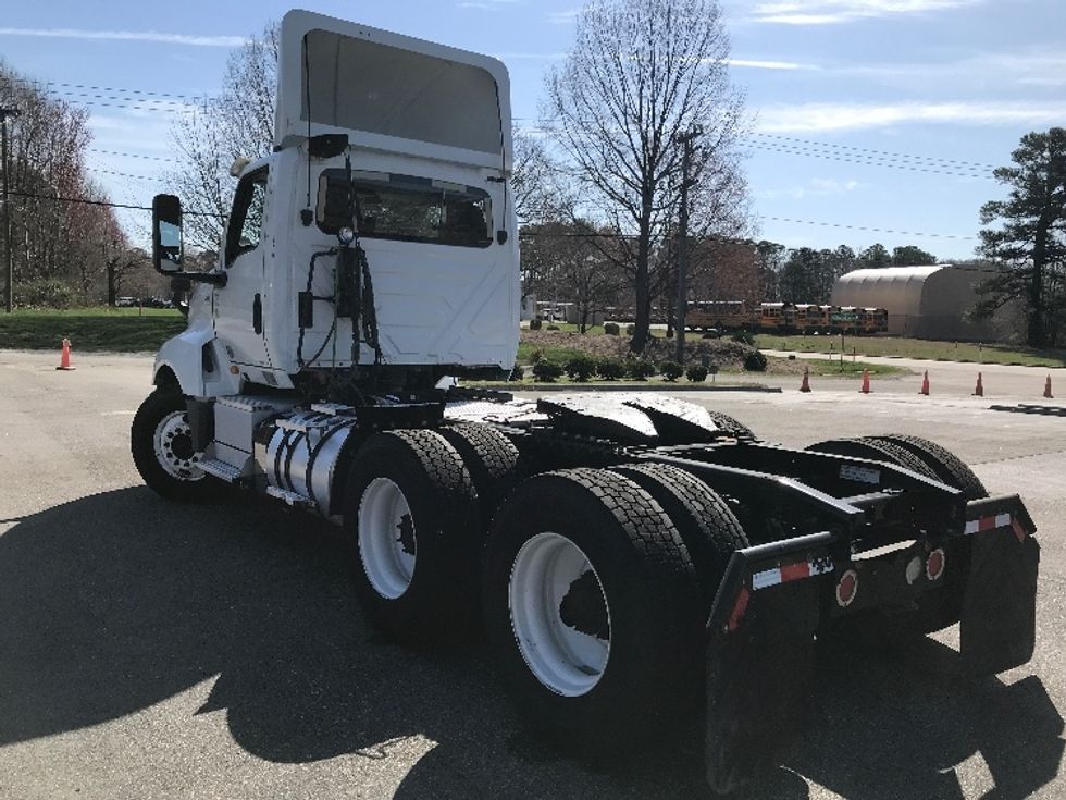 Day Cab Tractor-Heavy Duty Tractors-International-2018-LT625-Newport News-VA-363,220\n\t\tmiles-$ 25,750 - Image 5
