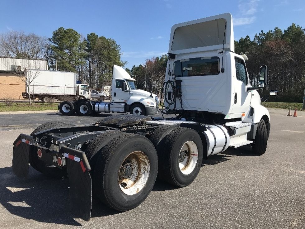 Day Cab Tractor-Heavy Duty Tractors-International-2018-LT625-Newport News-VA-363,220\n\t\tmiles-$ 25,750 - Image 7
