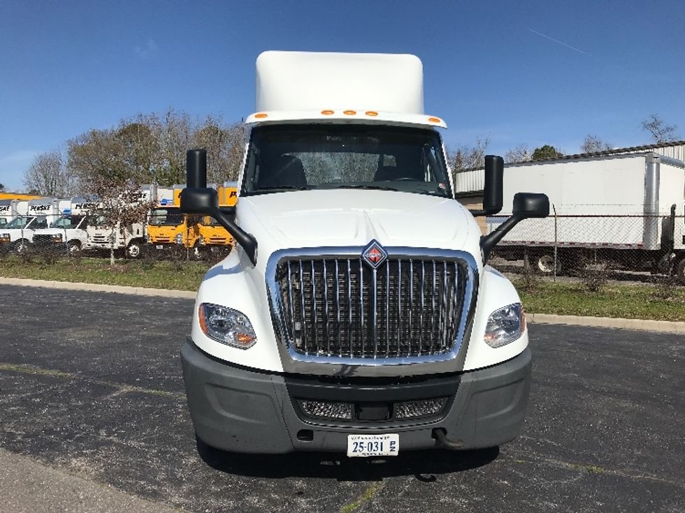 Day Cab Tractor-Heavy Duty Tractors-International-2018-LT625-Newport News-VA-379,700\n\t\tmiles-$ 24,750 - Image 2