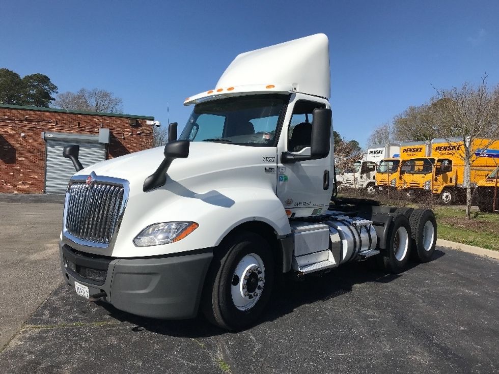 Day Cab Tractor-Heavy Duty Tractors-International-2018-LT625-Newport News-VA-379,700\n\t\tmiles-$ 24,750 - Image 3