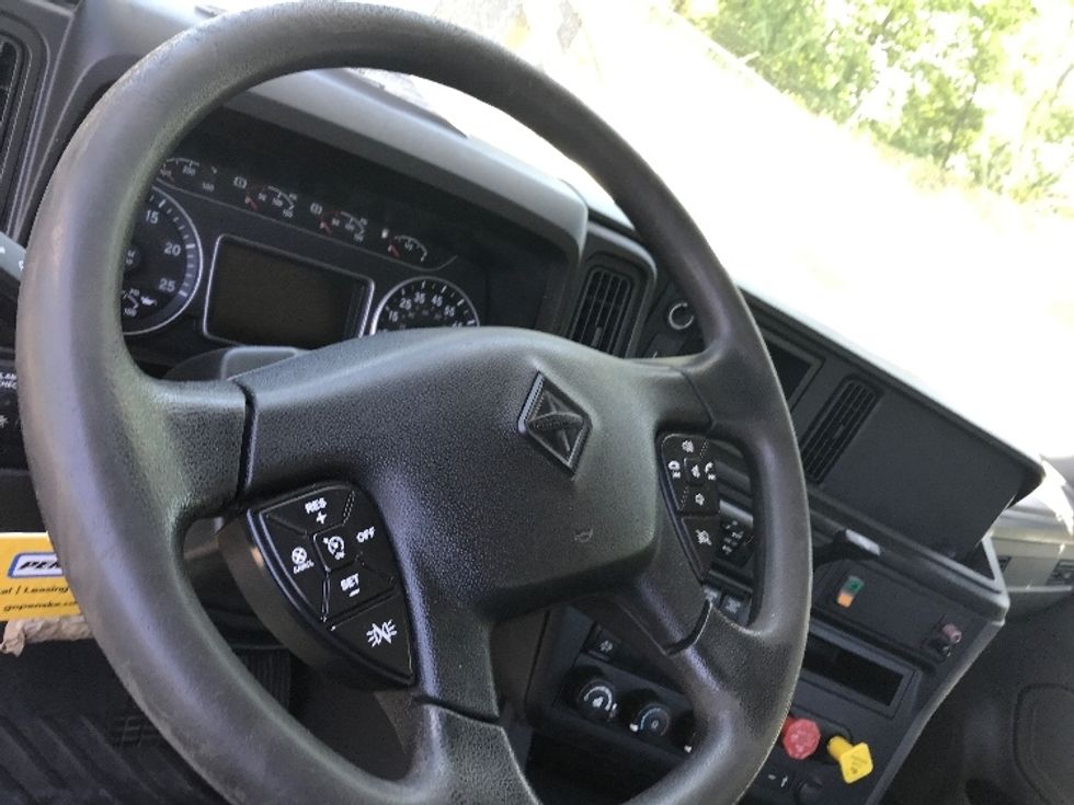 Day Cab Tractor-Heavy Duty Tractors-International-2018-LT625-North Bergen-NJ-225,827\n\t\tmiles-$ 29,500 - Image 11