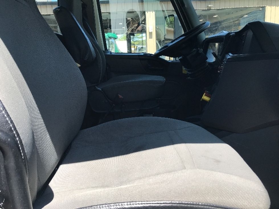 Day Cab Tractor-Heavy Duty Tractors-International-2018-LT625-North Bergen-NJ-225,827\n\t\tmiles-$ 29,500 - Image 14