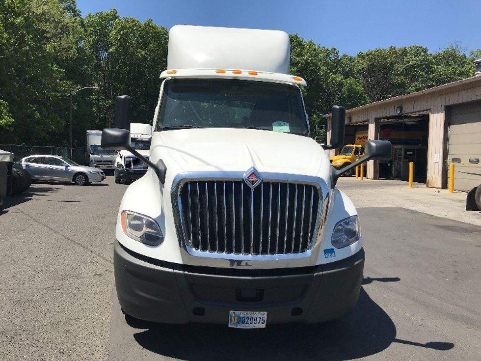 Day Cab Tractor-Heavy Duty Tractors-International-2018-LT625-North Bergen-NJ-225,827\n\t\tmiles-$ 29,500 - Image 2