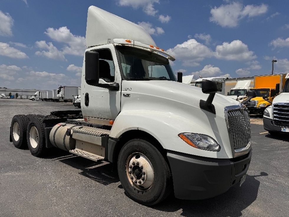Day Cab Tractor-Heavy Duty Tractors-International-2018-LT625-Obetz-OH-438,925\n\t\tmiles-$ 23,250 - Image 1