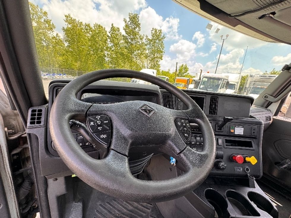 Day Cab Tractor-Heavy Duty Tractors-International-2018-LT625-Obetz-OH-438,925\n\t\tmiles-$ 23,250 - Image 11