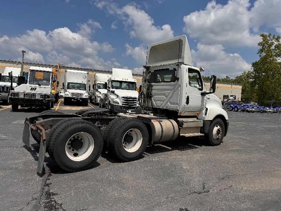 Day Cab Tractor-Heavy Duty Tractors-International-2018-LT625-Obetz-OH-438,925\n\t\tmiles-$ 23,250 - Image 7