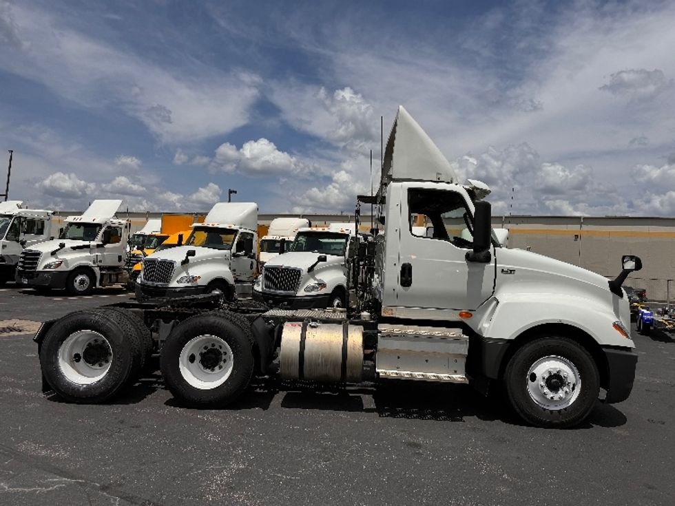 Day Cab Tractor-Heavy Duty Tractors-International-2018-LT625-Obetz-OH-462,288\n\t\tmiles-$ 21,500 - Image 8