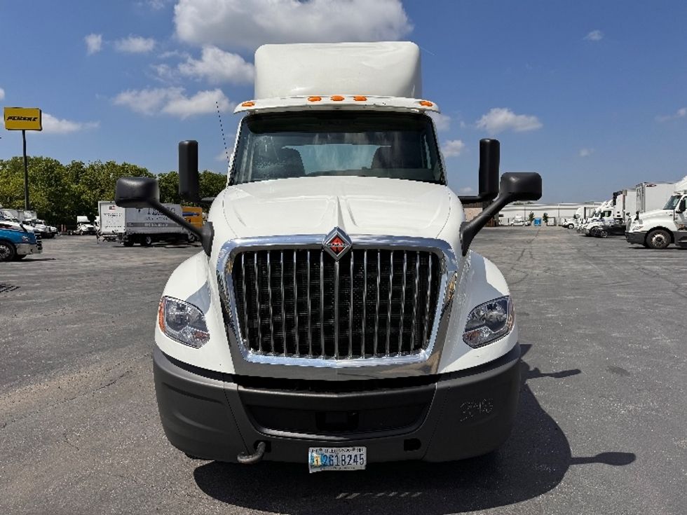 Day Cab Tractor-Heavy Duty Tractors-International-2018-LT625-Obetz-OH-526,587\n\t\tmiles-$ 21,750 - Image 2