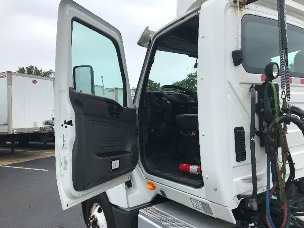 Day Cab Tractor-Heavy Duty Tractors-International-2018-LT625-Pennsauken-NJ-347,604\n\t\tmiles-$ 24,250 - Image 9