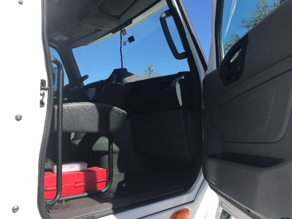 Day Cab Tractor-Heavy Duty Tractors-International-2018-LT625-Pensacola-FL-428,961\n\t\tmiles-$ 23,750 - Image 12