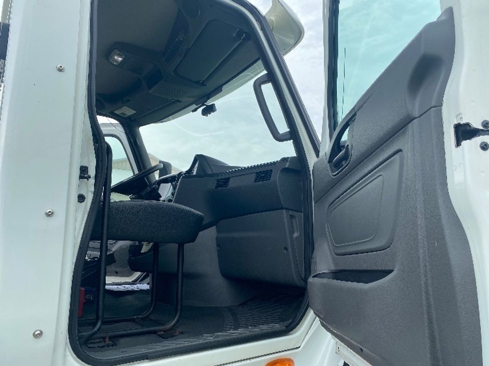 Day Cab Tractor-Heavy Duty Tractors-International-2018-LT625-Pensacola-FL-431,654\n\t\tmiles-$ 20,750 - Image 12