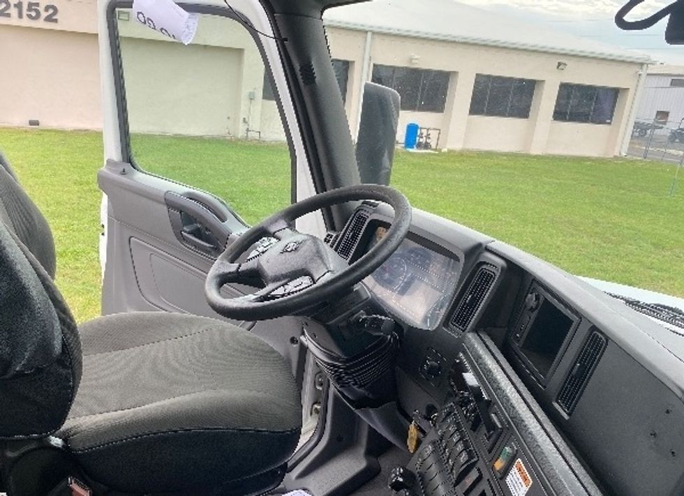 Day Cab Tractor-Heavy Duty Tractors-International-2018-LT625-Pensacola-FL-431,654\n\t\tmiles-$ 20,750 - Image 14