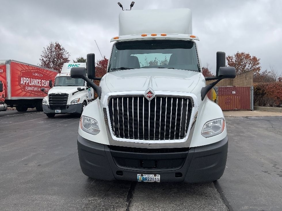 Day Cab Tractor-Heavy Duty Tractors-International-2018-LT625-Perrysburg-OH-266,603\n\t\tmiles-$ 22,500 - Image 2