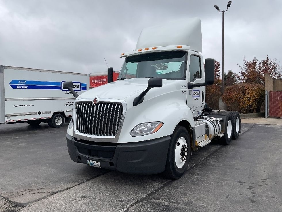 Day Cab Tractor-Heavy Duty Tractors-International-2018-LT625-Perrysburg-OH-266,603\n\t\tmiles-$ 22,500 - Image 3
