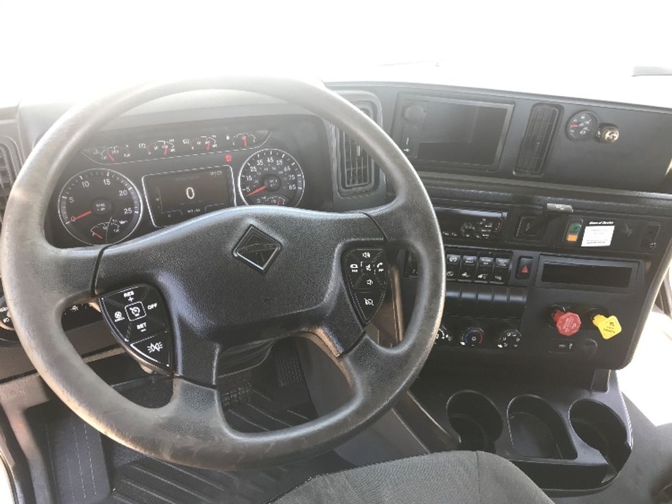Day Cab Tractor-Heavy Duty Tractors-International-2018-LT625-Pharr-TX-307,755\n\t\tmiles-$ 27,000 - Image 11