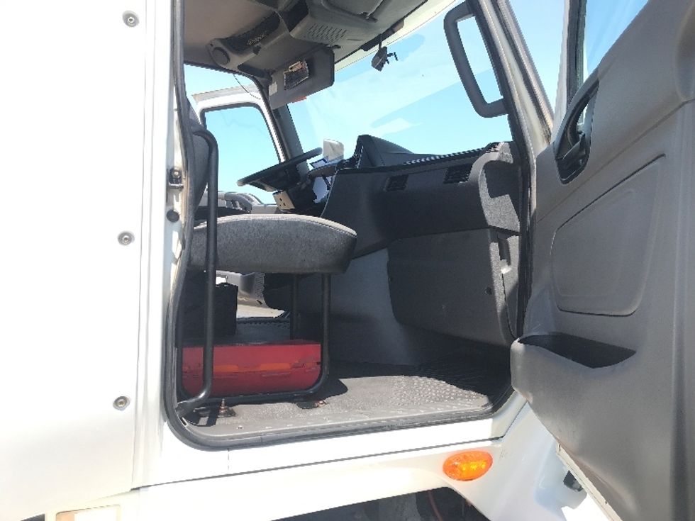 Day Cab Tractor-Heavy Duty Tractors-International-2018-LT625-Pharr-TX-307,755\n\t\tmiles-$ 27,000 - Image 12