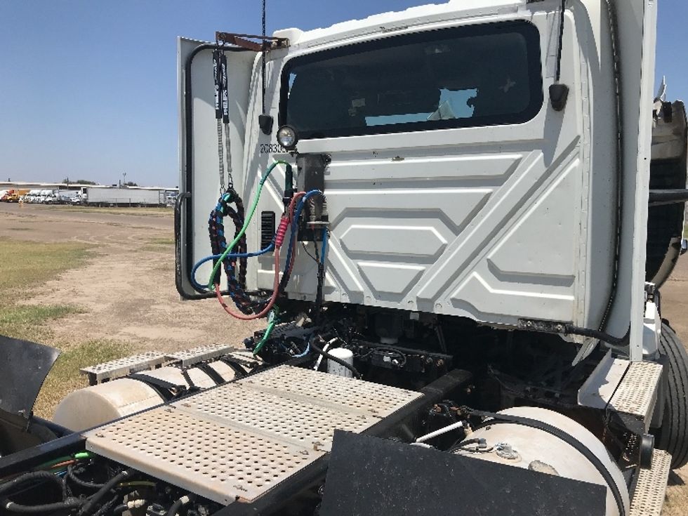 Day Cab Tractor-Heavy Duty Tractors-International-2018-LT625-Pharr-TX-307,755\n\t\tmiles-$ 27,000 - Image 17