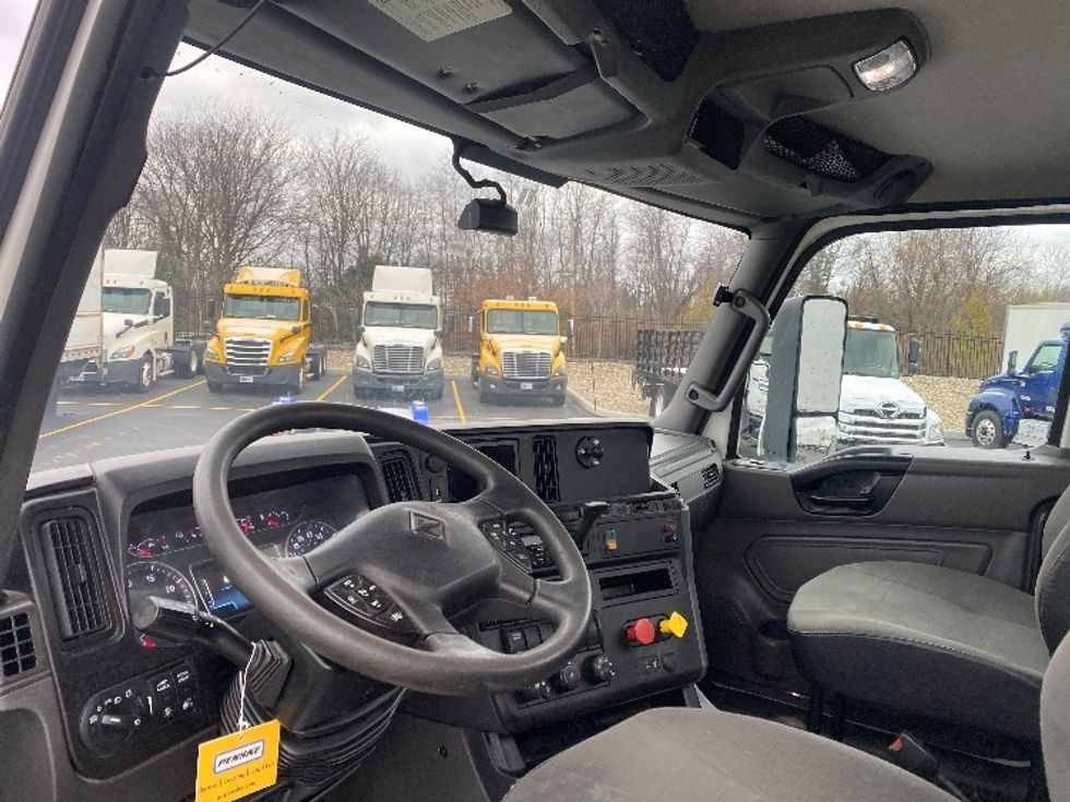Day Cab Tractor-Heavy Duty Tractors-International-2018-LT625-Piqua-OH-417,995\n\t\tmiles-$ 22,250 - Image 10