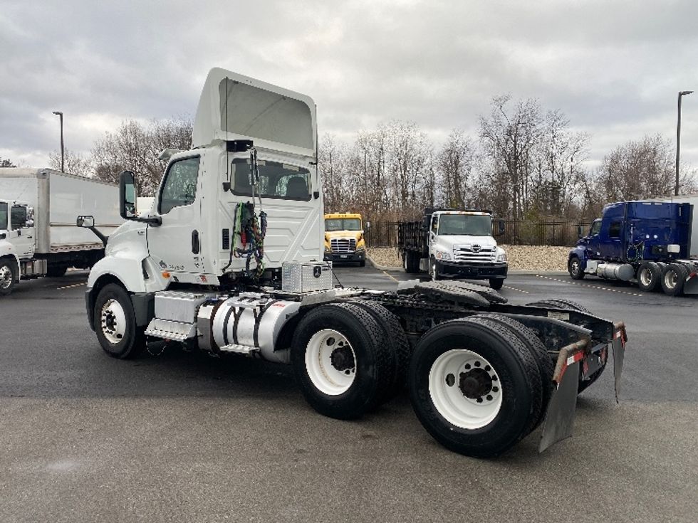 Day Cab Tractor-Heavy Duty Tractors-International-2018-LT625-Piqua-OH-417,995\n\t\tmiles-$ 22,250 - Image 5
