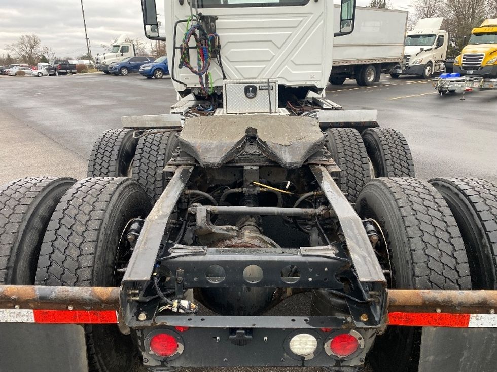 Day Cab Tractor-Heavy Duty Tractors-International-2018-LT625-Piqua-OH-417,995\n\t\tmiles-$ 22,250 - Image 6