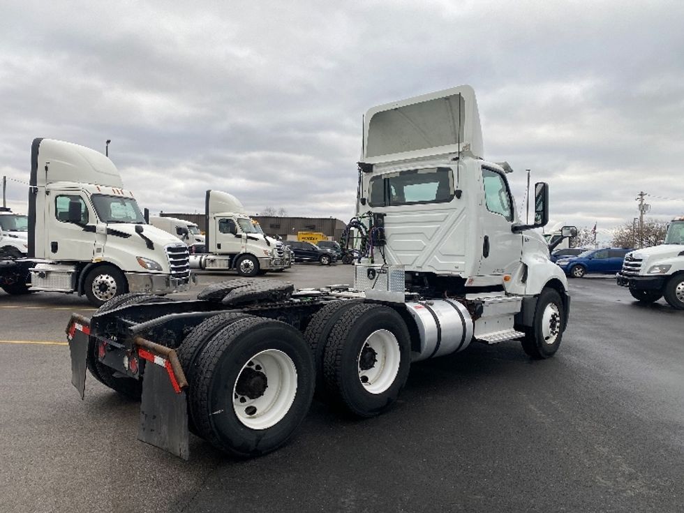 Day Cab Tractor-Heavy Duty Tractors-International-2018-LT625-Piqua-OH-417,995\n\t\tmiles-$ 22,250 - Image 7