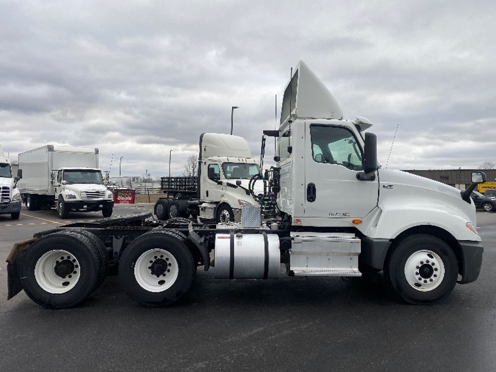 Day Cab Tractor-Heavy Duty Tractors-International-2018-LT625-Piqua-OH-417,995\n\t\tmiles-$ 22,250 - Image 8