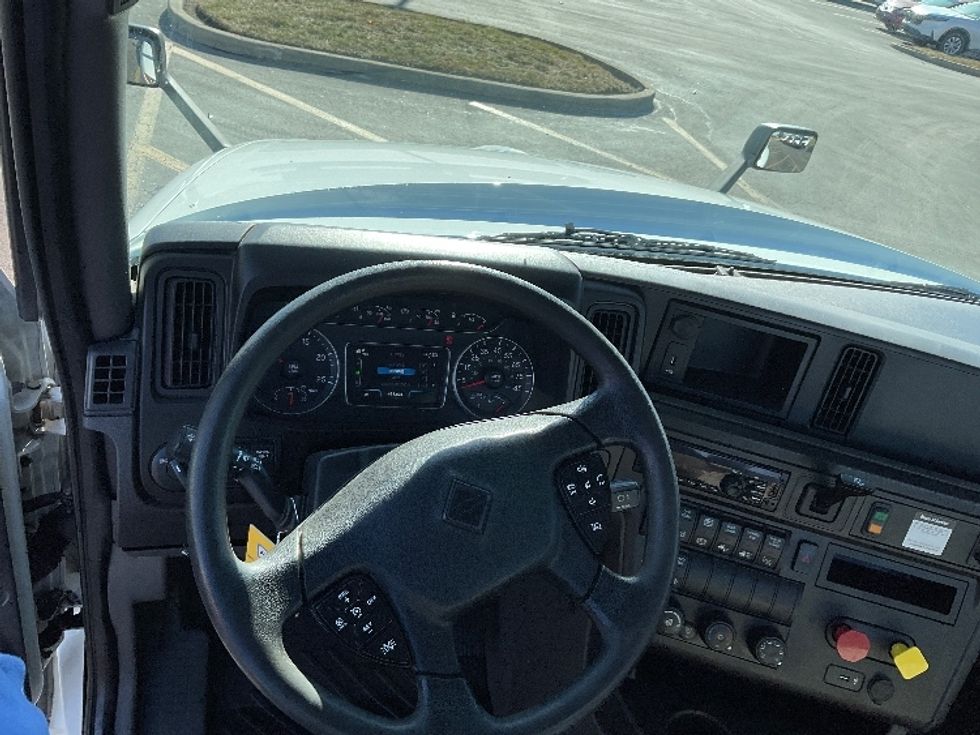 Day Cab Tractor-Heavy Duty Tractors-International-2018-LT625-Piqua-OH-418,622\n\t\tmiles-$ 25,500 - Image 10