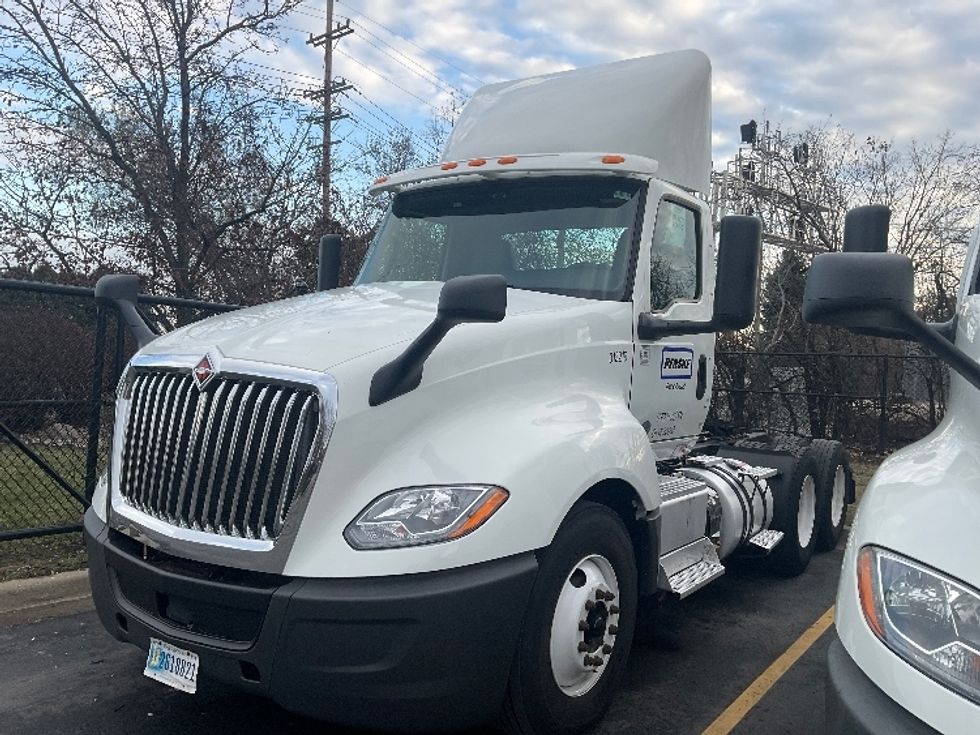 Day Cab Tractor-Heavy Duty Tractors-International-2018-LT625-Plymouth-MI-265,712\n\t\tmiles-$ 29,500 - Image 3